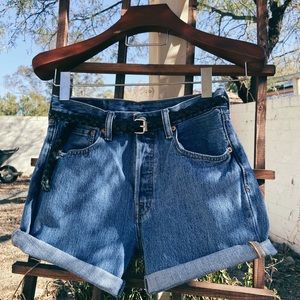 Levi’s Jean cutoff shorts